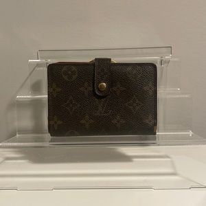 Pre-Loved Louis Vuitton Kiss-Lock Wallet